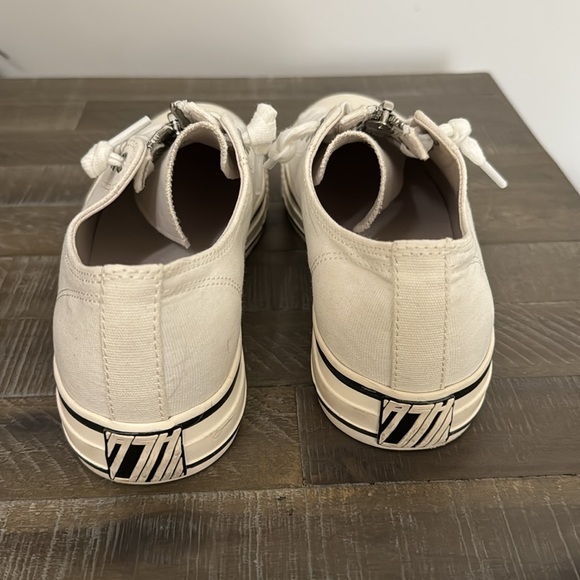 9/10 Condition - Picture 3 of 6